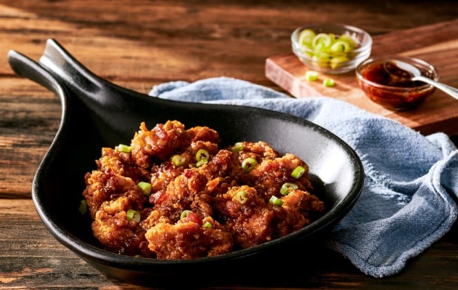 chicken bites with green onion